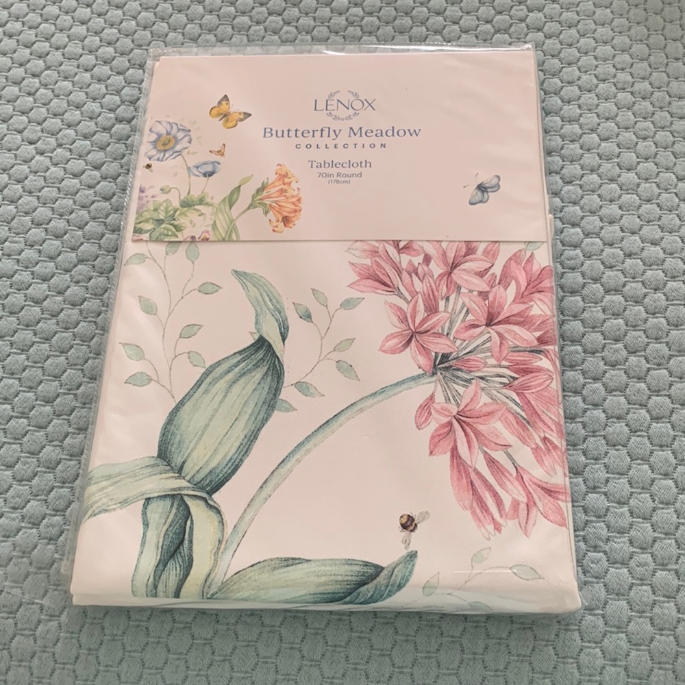 Lenox Butterfly Meadow 70” Round Tablecloth